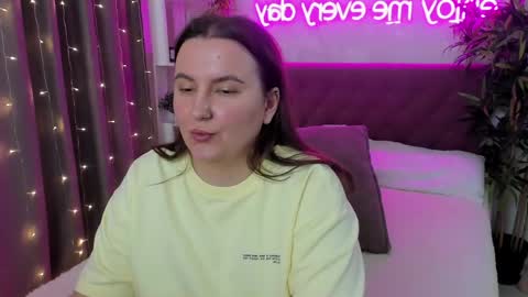 Snapshot of katyaneilson chatting on 2, 5, 2026 Kate online show from 2, 5, 2026