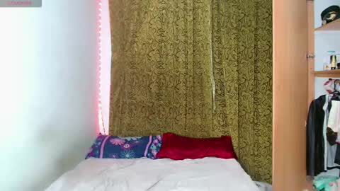 Snapshot of katykennex chatting on 18, 10, 2025 KATY online show from 18, 10, 2025