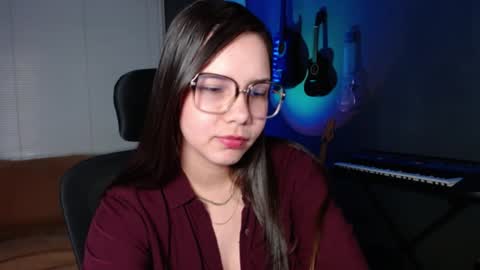 Snapshot of kay_avrill chatting on 25, 1, 2025 Kay online show from 25, 1, 2025