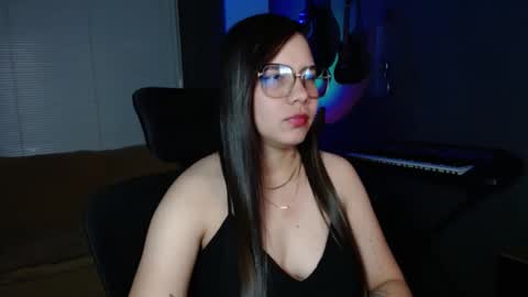 Snapshot of kay_avrill chatting on 11, 3, 2025 Kay online show from 11, 3, 2025