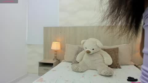   online show from 17, 10, 2025