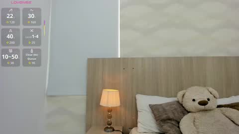   online show from 14, 11, 2025