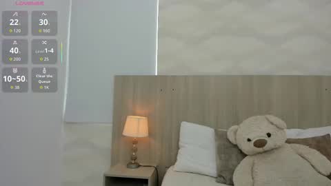   online show from 23, 11, 2025