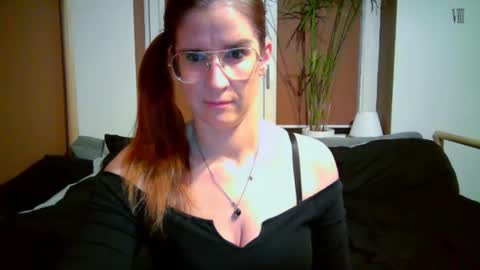 KayaLips online show from 23, 11, 2025