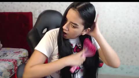 Kayla online show from 12, 10, 2025