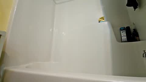 KaylaKonquers online show from 4, 4, 2026