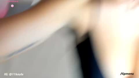 INSTAGRAM AND TW 11kayle online show from 17, 10, 2025