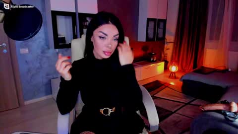 Snapshot of kaylee____77 chatting on 19, 12, 2024 kaylee online show from 19, 12, 2024
