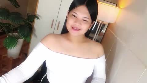 Y O U R        F U T U R E       K A Y L E E  online show from 13, 1, 2026