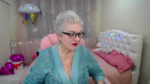 kaylesmoll online show from 29, 1, 2025