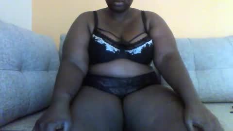 Snapshot of kayrabunnie chatting on 15, 9, 2025 kayrabunnie online show from 15, 9, 2025