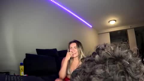 kaythepetiteblonde online show from 7, 10, 2025