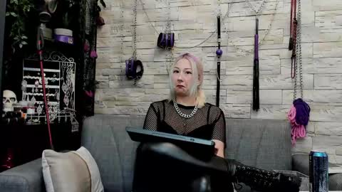 Snapshot of kaziaswart chatting on 7, 5, 2026 Miss Kazia online show from 7, 5, 2026