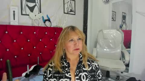 Snapshot of kazsandrah chatting on 6, 6, 2026 KAZSANDRAH online show from 6, 6, 2026