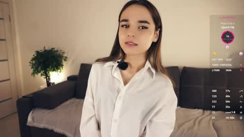 Snapshot of keeleyreineck chatting on 15, 5, 2026 Nika online show from 15, 5, 2026
