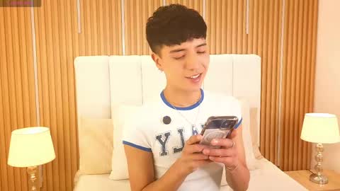 Snapshot of keen_nico chatting on 8, 6, 2026 nico online show from 8, 6, 2026
