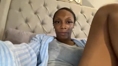 Snapshot of keephimcum69me chatting on 29, 10, 2025 Keephimcum69me online show from 29, 10, 2025