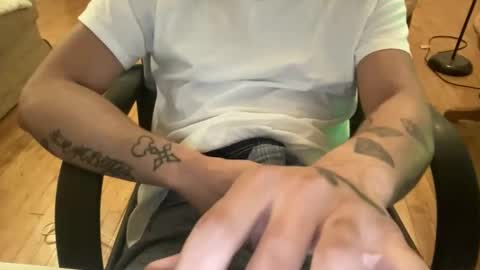 Snapshot of keesey23 chatting on 23, 12, 2025 Keesey23 online show from 23, 12, 2025