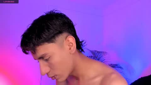 Snapshot of keiner_smith chatting on 5, 12, 2025 Alejandro Gonzalez online show from 5, 12, 2025