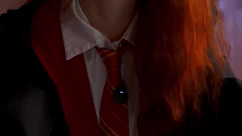 keira_knight online show from 14, 11, 2025