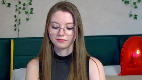 Keira online show from 15, 2, 2025