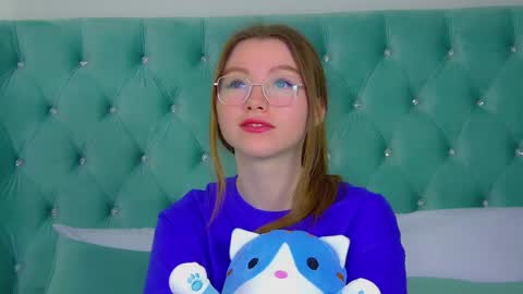 Keira online show from 5, 3, 2025