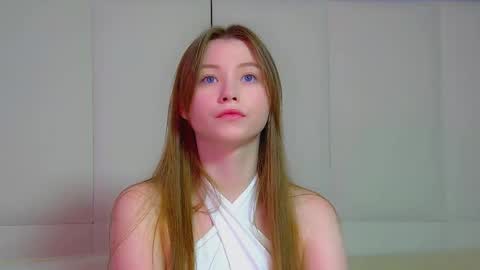 Keira online show from 7, 10, 2025