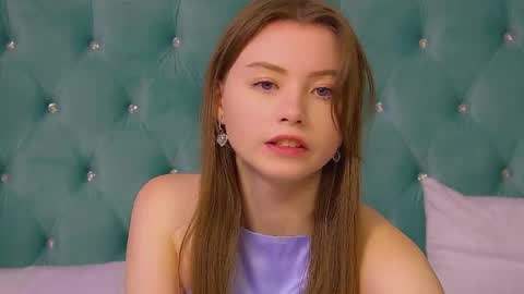 Keira online show from 8, 10, 2025