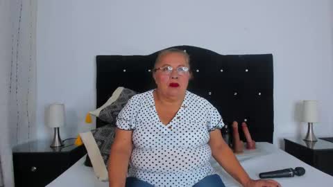 Snapshot of keiralennox chatting on 10, 9, 2025 online show from 10, 9, 2025