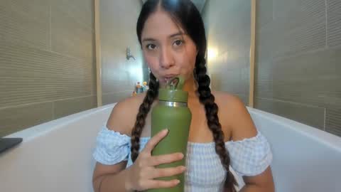 Snapshot of keiry_gonzalez11_aws chatting on 10, 9, 2025 keiry_gonzalez11_aws online show from 10, 9, 2025