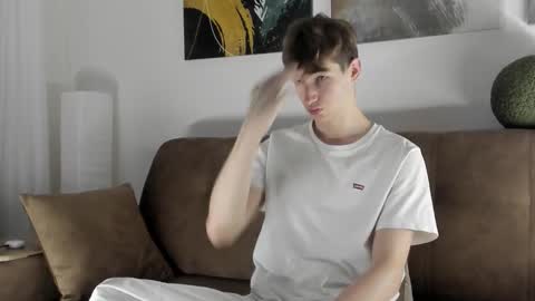 Mark online show from 17, 10, 2025