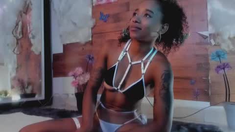 kelly__thomson online show from 20, 1, 2025