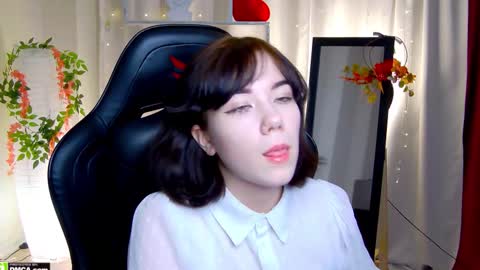 Snapshot of kelly_fooxx chatting on 4, 11, 2025 Kelly online show from 4, 11, 2025