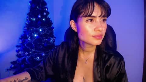 Snapshot of kelly_richardson1 chatting on 21, 12, 2024 elena online show from 21, 12, 2024
