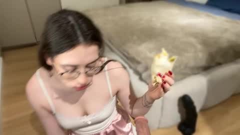 Kelly online show from 3, 12, 2025