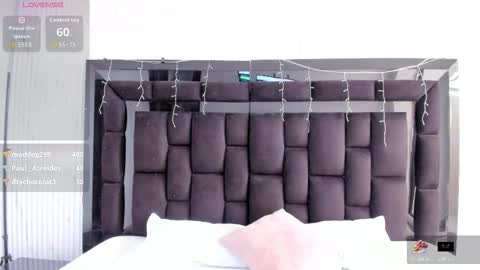 Snapshot of kellymillian_ chatting on 3, 3, 2026 kellyMillian online show from 3, 3, 2026