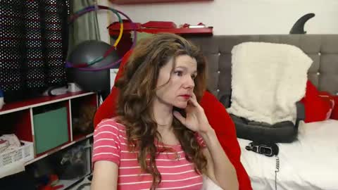 kelly online show from 4, 2, 2025