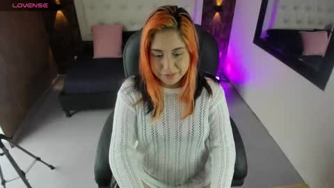 Snapshot of kelsybrookss chatting on 10, 10, 2025 kelsybrookss online show from 10, 10, 2025