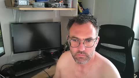 kelvin06133 online show from 30, 4, 2026