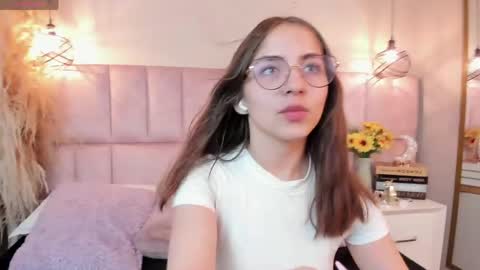 Snapshot of kely_morgan chatting on 3, 6, 2026 Kely online show from 3, 6, 2026