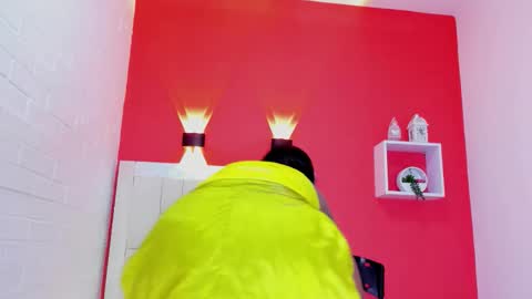 kendal_hot69_ online show from 26, 3, 2026