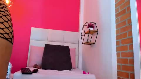 Snapshot of kendal_sexy3 chatting on 18, 9, 2025 Camila online show from 18, 9, 2025