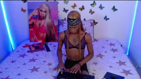 kendallgil online show from 3, 2, 2025