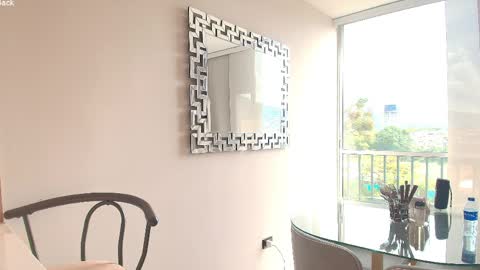 kendall online show from 10, 4, 2026