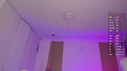 Kendall  online show from 7, 11, 2025