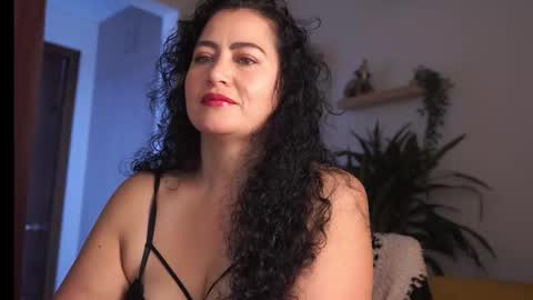 kendally_ online show from 17, 12, 2025