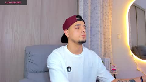 kendel_dimitri online show from 2, 10, 2025