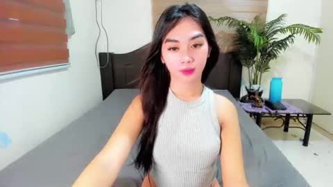 kendra_cake69 online show from 13, 5, 2026