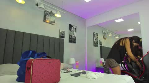 Kendra London online show from 6, 3, 2026