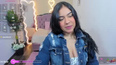 Snapshot of kendra_tay chatting on 5, 1, 2025 kendra online show from 5, 1, 2025